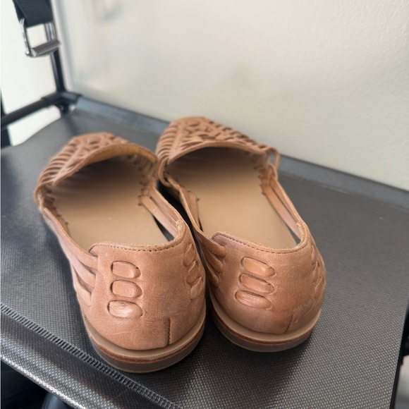 Nisolo Women's Huarache Sandal - Almond - Picture 4 of 9